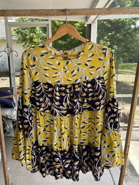 C’est Femme Tiered leg print boho blouse